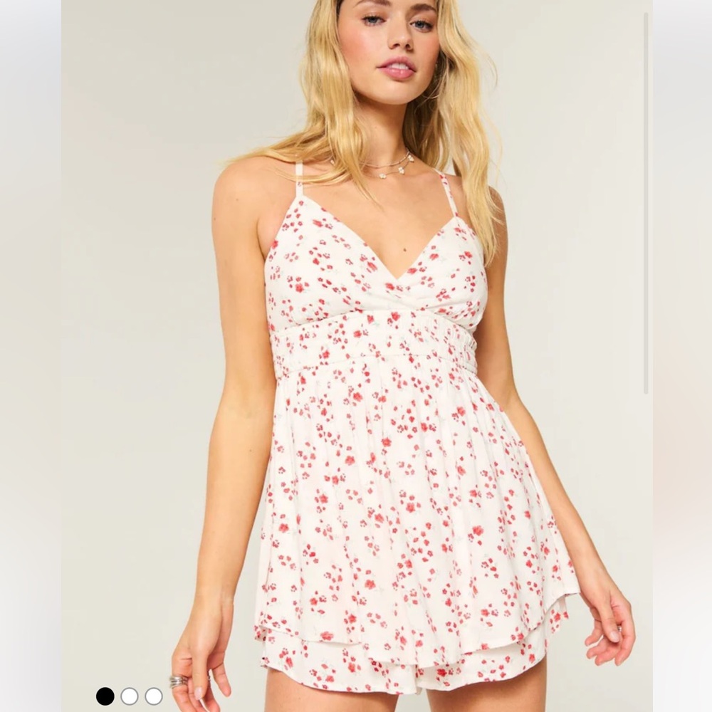 NEW Hollister open back babydoll red floral romper XSP petite